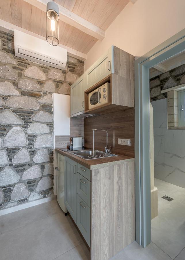 Thea Sunset Suites Mytakas Kültér fotó